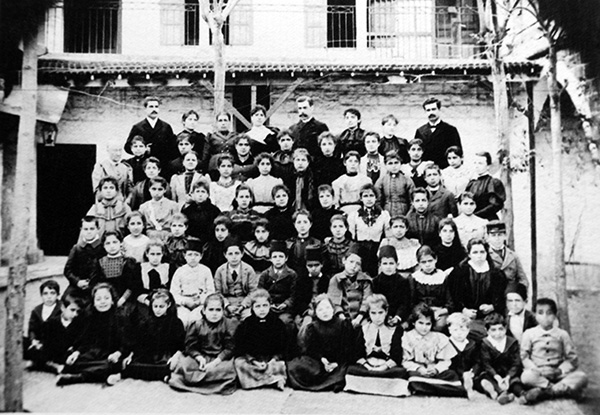 1895